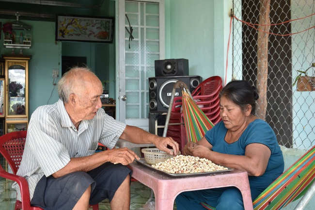 Xã biên giới Tân Hà chỉ còn... 1 hộ nghèo  - Ảnh 1.