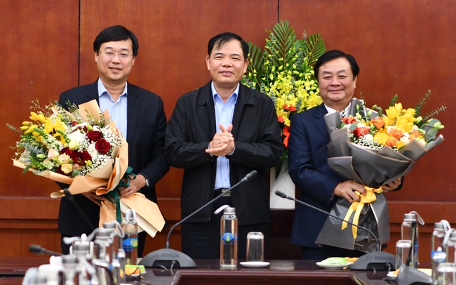 Ông Lê Minh Hoan nhận nhiệm vụ làm Thứ trưởng Bộ NNPTNT  - Ảnh 1.