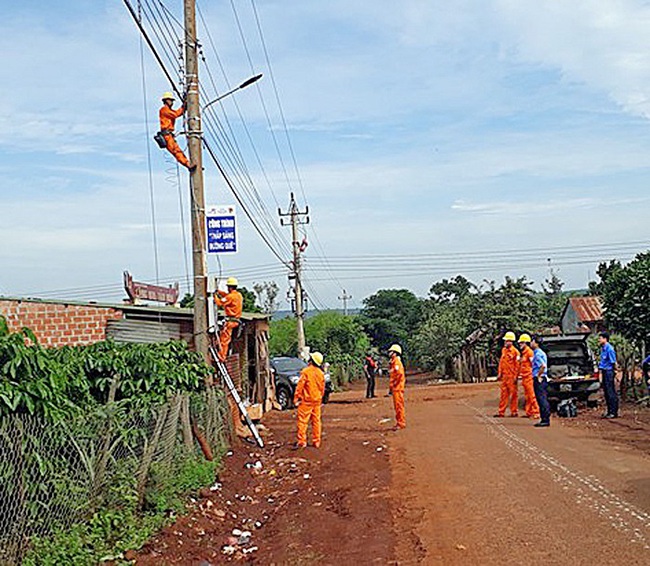 Điện lực Đak Đoa (PC Gia Lai) tri ân khách hàng - Ảnh 1.