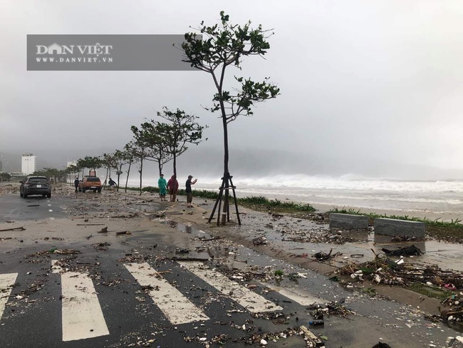 TRỰC TIẾP bão số 9: Tâm bão đang trên đất liền Quảng Nam, Quảng Ngãi - Ảnh 3.