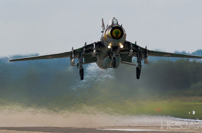 Bất ngờ ngày lên trời của &quot;anh cả&quot; tiêm kích-bom Su-22 Việt Nam - Ảnh 1.