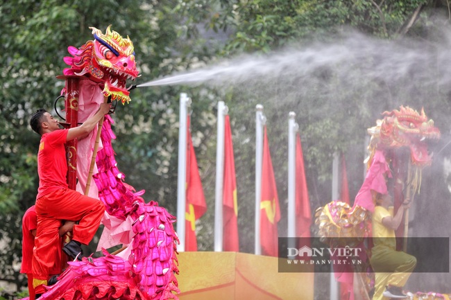 Lãnh đạo Hà Nội tham dự nhiều sự kiện chào mừng 1010 năm Thăng Long - Hà Nội - Ảnh 11.