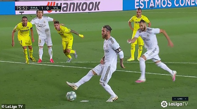 Ramos luôn nhìn thủ môn khi sút 11m