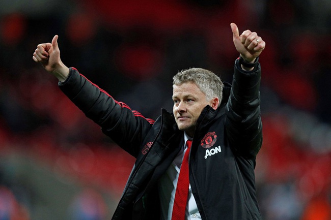 Solskjaer và 100 trận dẫn dắt M.U: Hơn đứt Sir Alex nhưng kém xa Mourinho - Ảnh 1.