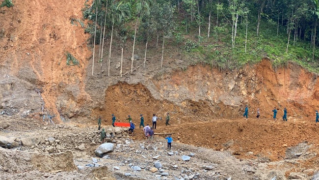 Thảm nạn Trà Leng: &quot;Không sợ thiên tai tàn khốc, chỉ sợ đồng bào chịu đau&quot; - Ảnh 1.