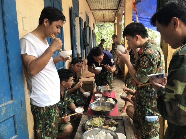 Thảm nạn Trà Leng: &quot;Không sợ thiên tai tàn khốc, chỉ sợ đồng bào chịu đau&quot; - Ảnh 6.