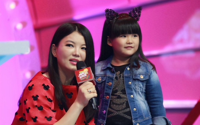 Sao nhí Trung Quốc hỗn láo với bố mẹ trên sóng truyền hình, bị dân mạng chỉ trích gay gắt - Ảnh 3.