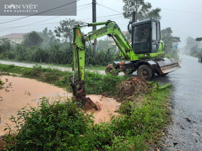 Quảng Trị: Không có lũ lụt nhưng nhiều nhà dân vẫn bị ngập nặng - Ảnh 8.
