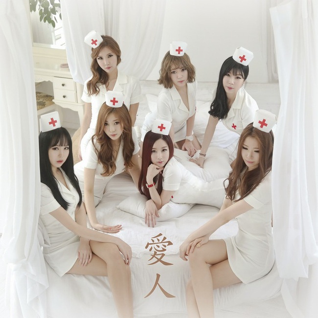 Loạt mỹ nhân showbiz Hàn Quốc tình dục hóa hình ảnh y tá gây nhức mắt, phẫn nộ - Ảnh 3.