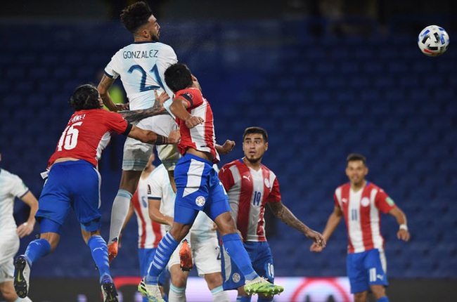 VAR &quot;cản phá&quot; Messi, Argentina bị Paraguay cầm hòa - Ảnh 1.