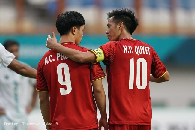 Công Phượng và Văn Quyết - Ai xuất sắc nhất V.League 2020? - Ảnh 1.