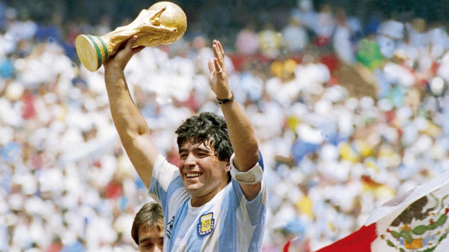 Huyền thoại Diego Maradona qua đời ở tuổi 60 sau một cơn đau tim - Ảnh 1.