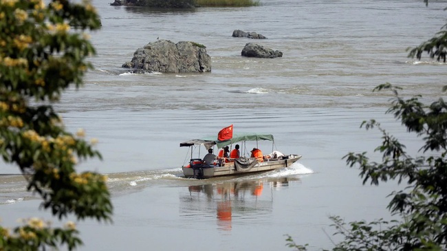 Mỹ dùng vệ tinh theo dõi mực nước của các con đập Trung Quốc trên sông Mekong - Ảnh 1.