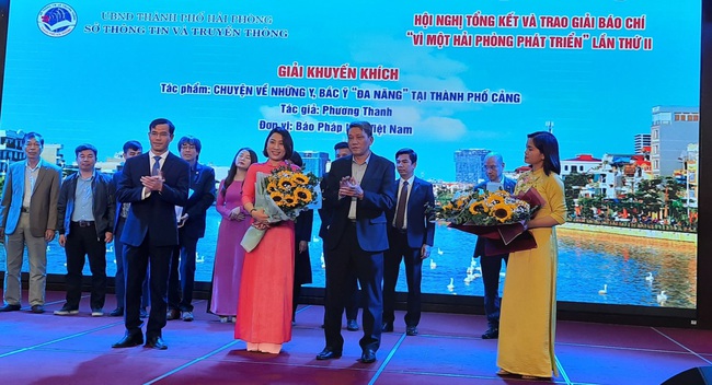 Hải Phòng: Trao Giải Báo chí “Vì một Hải Phòng phát triển” năm 2020 - Ảnh 1.