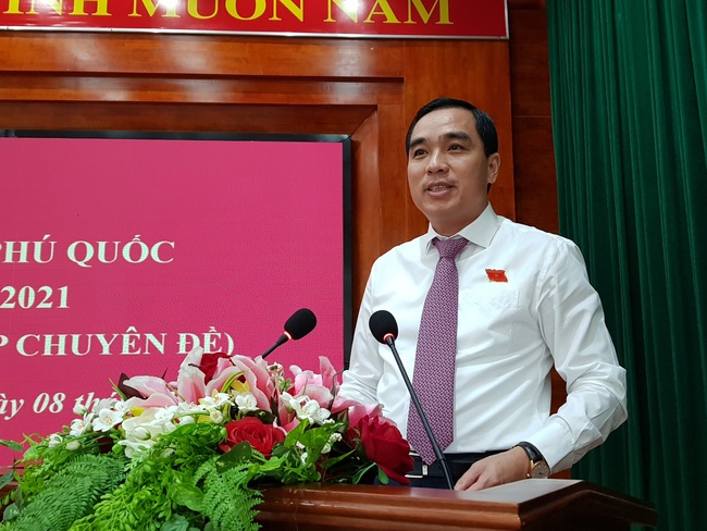 Kiên Giang: Ông Huỳnh Quang Hưng làm Chủ tịch UBND huyện Phú Quốc - Ảnh 1.