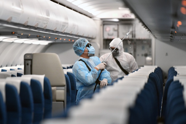 Phát hiện khách nhiễm virus corona, Vietnam Airlines đã yêu cầu cách ly 2 tổ bay  - Ảnh 1.