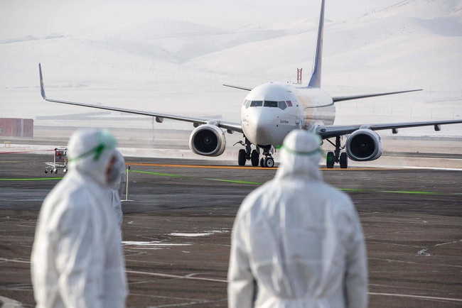 Virus corona khiến ngành hàng không rơi vào “vùng khủng hoảng” - Ảnh 1.