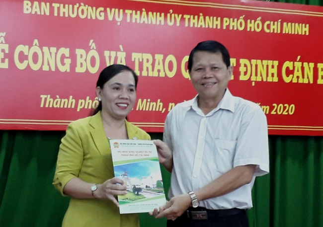 Tân Chủ tịch Hội ND TP.HCM: Gắn vai trò nông dân trong xây dựng đô thị thông minh - Ảnh 1.