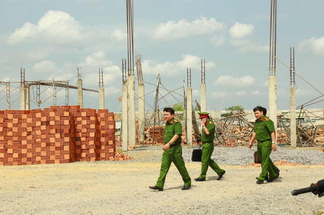 Khởi tố vụ sập tường công trình khiến 10 người chết ở tỉnh Đồng Nai - Ảnh 1.