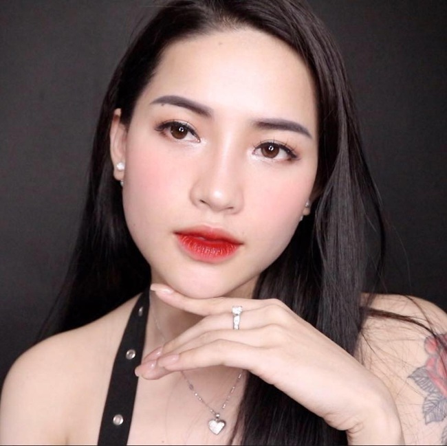 Chê mỹ phẩm của Hồ Ngọc Hà, Youtuber Hà Linh bị “ném đá”, dọa đánh sập Facebook - Ảnh 3.