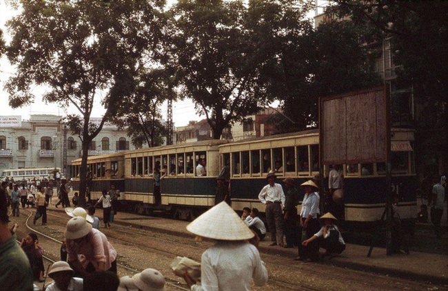 Tàu điện Hà Nội - ký ức vang bóng một thời - Ảnh 7.