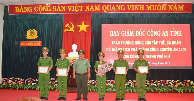 Phá chuyên án, thu lượng lớn ma túy mới lần đầu phát hiện tại Huế - Ảnh 3.