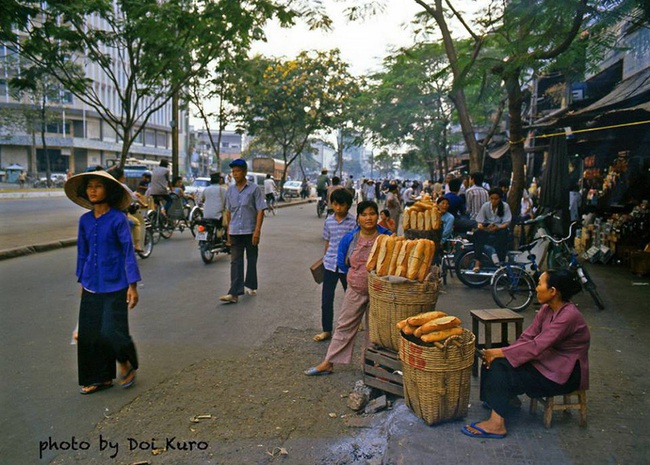 Loạt ảnh cực lý thú về bánh mì ở Sài Gòn xưa - Ảnh 19.