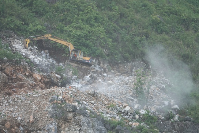 Yên Minh không yên vì “đá tặc”  - Ảnh 1.