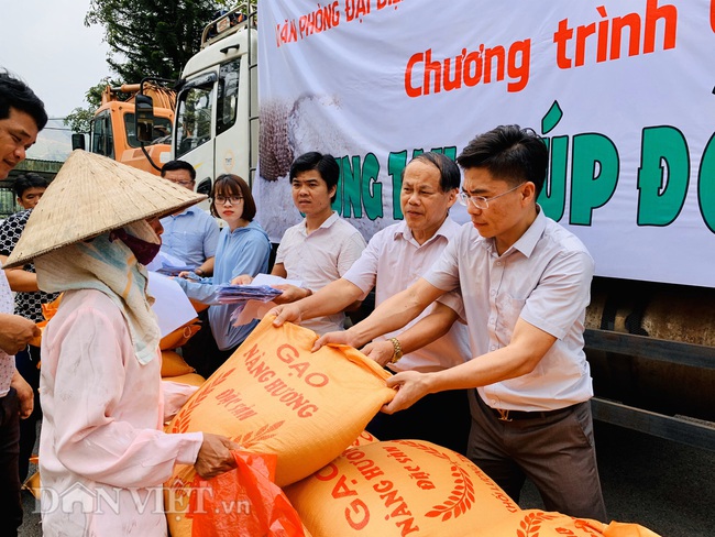 Hành trình đến Quảng Ninh của chuyến xe từ thiện - Ảnh 11.