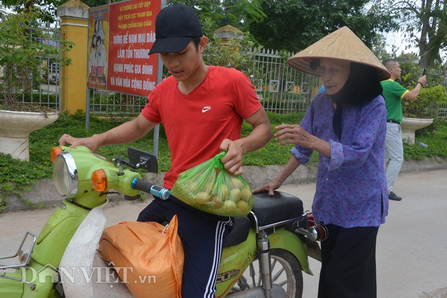 Hành trình đến Quảng Ninh của chuyến xe từ thiện - Ảnh 5.