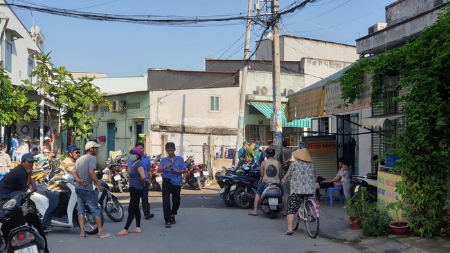 Tang thương ở khu nhà trọ nơi xảy ra vụ phóng hoả đốt nhà khiến 3 người tử vong ở Sài Gòn  - Ảnh 5.