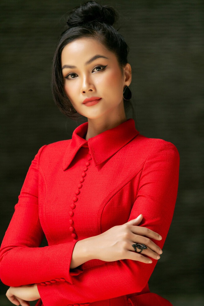 H’Hen Niê bênh vực Hoa hậu Khánh Vân trước lời chê bai của dân mạng - Ảnh 3.