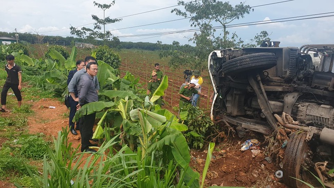 Vụ xe tải lao vào chợ 5 người chết: Khởi tố, bắt tạm giam tài xế gây tai nạn - Ảnh 2.