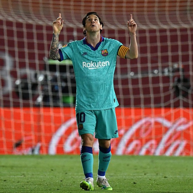 Ghi bàn cho Barca, Messi lập kỷ lục chưa từng có tại La Liga - Ảnh 1.