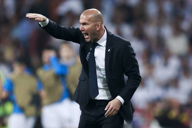 Real thắng đậm, vì sao HLV Zidane vẫn mắng nhiếc học trò? - Ảnh 1.