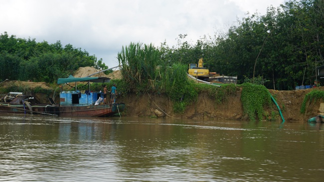 Bình Thuận: Nông dân kêu cứu vì đất canh tác bị Hà Bá “nuốt” chửng - Ảnh 5.