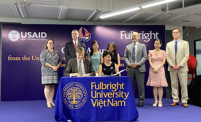 Hoa Kỳ tài trợ 4,65 triệu USD cho Đại học Fulbright Việt Nam - Ảnh 1.