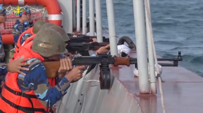 Tàu Hải quân Việt Nam chống cướp biển tấn công nhanh bằng vũ khí gì? - Ảnh 5.