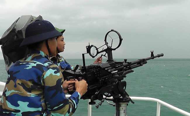 Tàu Hải quân Việt Nam chống cướp biển tấn công nhanh bằng vũ khí gì? - Ảnh 9.