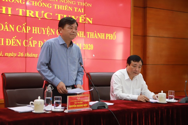  Thứ trưởng Bộ NN&PTNT Nguyễn Hoàng Hiệp: 230 điểm nguy cơ, uy hiếp đê điều bất cứ lúc nào - Ảnh 2.