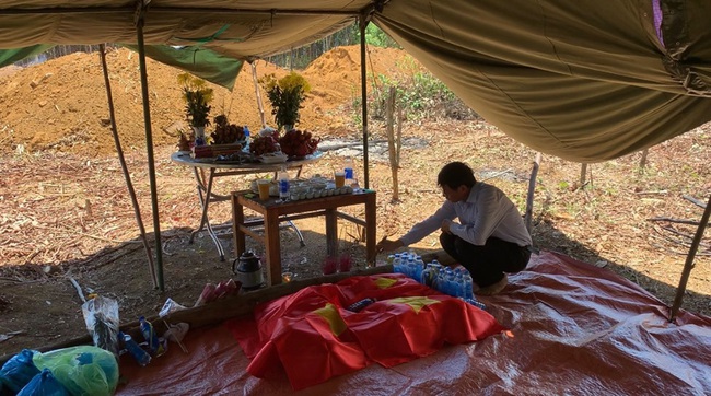 Quảng Nam: Tìm thấy hố chôn tập thể 17 liệt sĩ - Ảnh 1.