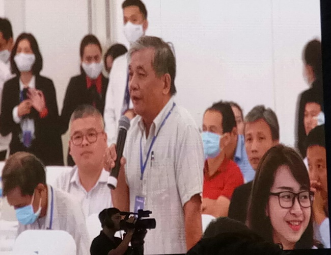 Ông Dương Công Minh, Chủ tịch Sacombank: Chúng tôi đang bị… “trên đe dưới búa” - Ảnh 3.