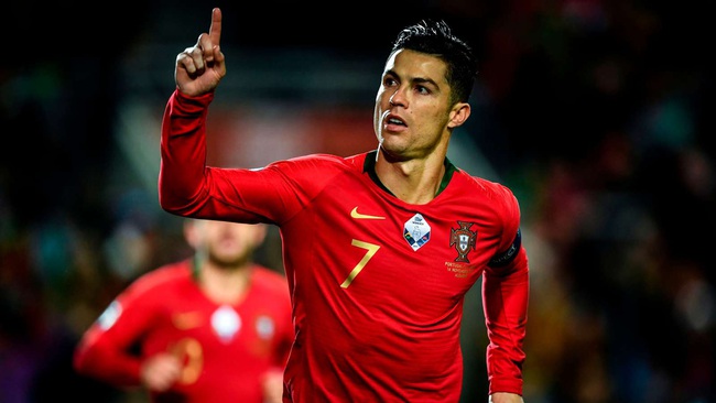 Ronaldo đã ghi được bao nhiêu bàn thắng trong suốt sự nghiệp? - Ảnh 9.