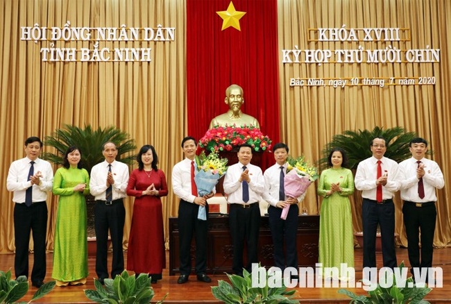 Bắc Ninh: Ông Vương Quốc Tuấn và ông Đào Quang Khải được bầu giữ chức Phó chủ tịch UBND tỉnh - Ảnh 1.