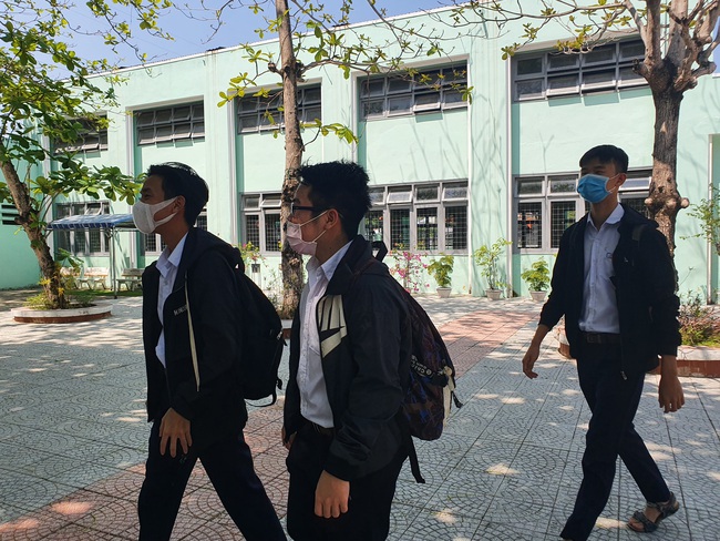 Thi lớp 10 tại Đà Nẵng 2020: Huy động 1.256 cán bộ coi thi  - Ảnh 2.
