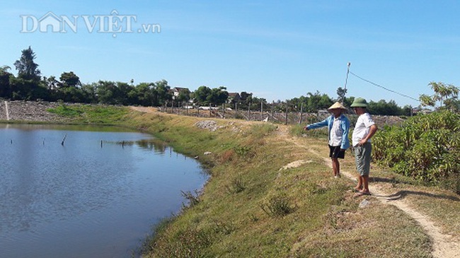 Hà Tĩnh: Chủ hồ tôm bàng hoàng phát hiện hai đứa trẻ bị đuối nước ở ao tôm - Ảnh 1.