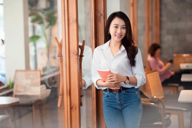 Chia tay Tiến Linh, diễn viên Hồng Loan ngày càng mặc hở táo bạo - Ảnh 8.