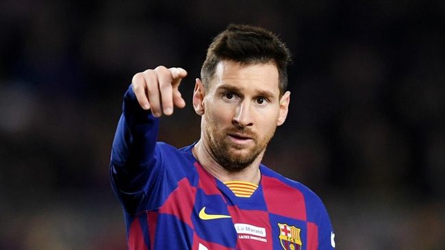 Messi tỏa sáng trong mùa giải không thành công của Barca
