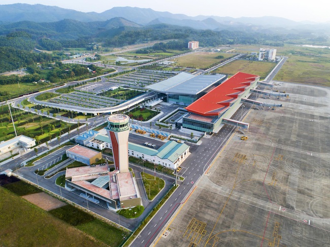 Quảng Ninh liên minh cùng Đà Nẵng, mở lại đường bay từ ngày 30/7 - Ảnh 1.