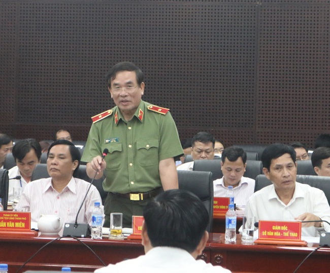 Đà Nẵng: Bắt 4 người Trung Quốc, khởi tố vụ án nhập cảnh trái phép - Ảnh 1.